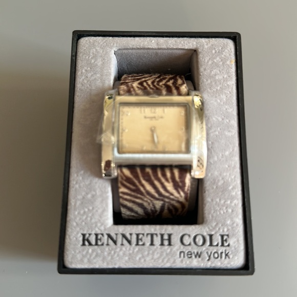 NWT Kenneth Cole watch Zebra pattern - Picture 9 of 9